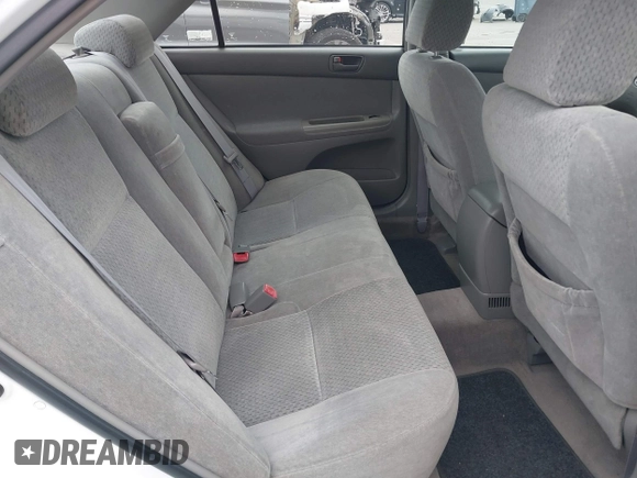 2004 Toyota Camry LE with VIN 4T1BE32K84U362436, listed as a IAAI auction lot 42134510 with 199,371 mi miles. Bid and sale history available at carsss.com. Image 8.