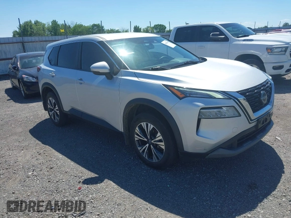 2022 Nissan Rogue SV with VIN 5N1BT3BB8NC674415, listed as a IAAI auction lot 42039611 with 68,146 mi miles. Bid and sale history available at carsss.com. Image 1.