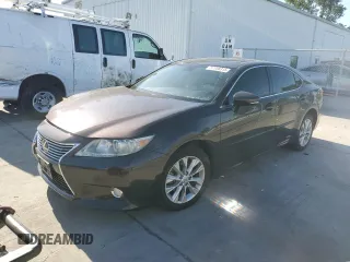 2013 Lexus ES 300h z VIN JTHBW1GG1D2010125, wystawiony jako Copart lot #57708315 z przebiegiem 159 276 mil mil oraz Szkoda całkowita • Salvage title. Historia ofert i sprzedaży dostępna na DreamBid. Obrazek 1.