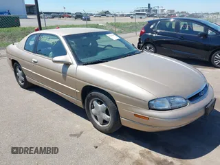 1999 Chevrolet Monte Carlo LS z VIN 2G1WW12M2X9288465, wystawiony jako IAAI lot #42221009 z przebiegiem 62 218 mil mil oraz . Historia ofert i sprzedaży dostępna na DreamBid. Obrazek 1.