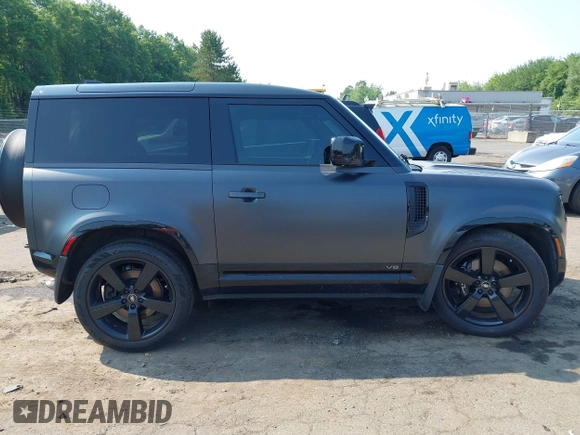 2023 Land Rover Defender with VIN SALEW6EE6P2161939, listed as a IAAI auction lot 42621426 with 33,333 mi miles and . Bid and sale history available at DreamBid. Image 13.
