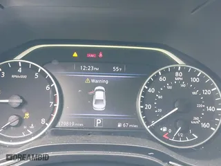 2017 Nissan Maxima SR with VIN 1N4AA6AP9HC457776, listed as a IAAI auction lot 41727746 with 179,819 mi miles. Bid and sale history available at carsss.com. Image 7.
