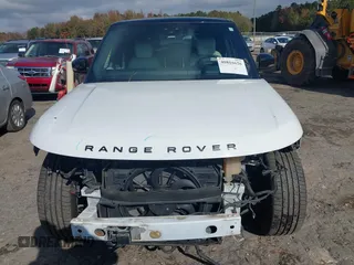 2019 Land Rover Range Rover with VIN SALGS5RE9KA541283, listed as a IAAI auction lot 40816626 with 97,958 mi miles. Bid and sale history available at carsss.com. Image 13.