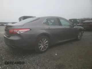2020 Toyota Camry LE with VIN 4T1C11AK9LU923604, listed as a Copart auction lot 49760925 with 172,995 mi miles and Salvage Title. Bid and sale history available at DreamBid. Image 3.