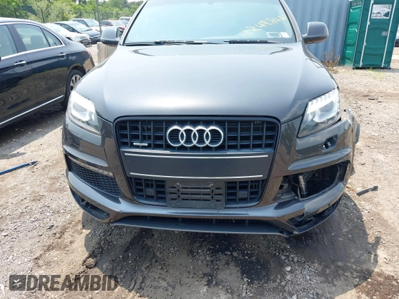 2014 Audi Q7 S line Prestige z VIN WA1DGAFE5ED006957, wystawiony jako IAAI lot #42488440 z przebiegiem 123 814 mil mil oraz . Historia ofert i sprzedaży dostępna na DreamBid. Obrazek 12.