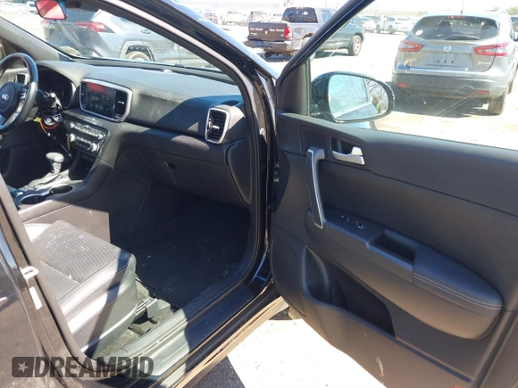 2021 Kia Sportage S with VIN KNDP6CAC6M7887592, listed as a IAAI auction lot 41852917 with 52,185 mi miles and . Bid and sale history available at DreamBid. Image 5.