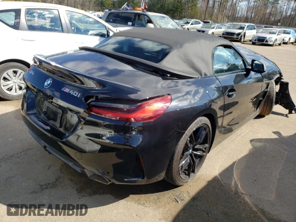2021 BMW Z4 sDriveM40i z VIN WBAHF9C06MWX23868, wystawiony jako Copart lot #41820873 z przebiegiem 5325 mil mil oraz . Historia ofert i sprzedaży dostępna na DreamBid. Obrazek 3.