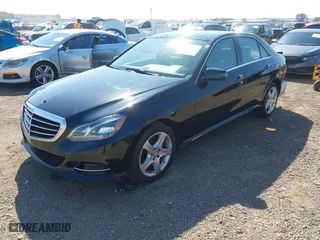 2015 Mercedes-Benz E-Class E 250 BlueTEC Luxury with VIN WDDHF0EB5FB120603, listed as a IAAI auction lot 41836068 with 112,264 mi miles. Bid and sale history available at carsss.com. Image 18.