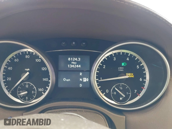 2011 Mercedes-Benz GL-Class GL 450 with VIN 4JGBF7BE9BA645344, listed as a IAAI auction lot 42099508 with 134,244 mi miles. Bid and sale history available at carsss.com. Image 7.