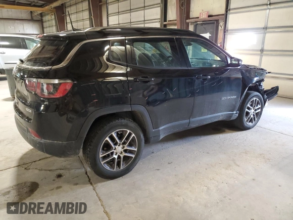 2018 Jeep Compass Latitude with VIN 3C4NJDBB7JT320932, listed as a Copart auction lot 49498265 with 70,829 mi miles and Salvage Title. Bid and sale history available at carsss.com. Image 3.