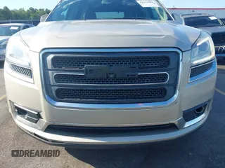 2014 GMC Acadia SLT z VIN 1GKKRSKDXEJ300483, wystawiony jako IAAI lot #42333981 z przebiegiem 167 155 mil mil oraz . Historia ofert i sprzedaży dostępna na DreamBid. Obrazek 6.