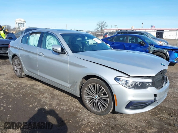 2019 BMW 5 Series 530i xDrive with VIN WBAJA7C57KWC77780, listed as a IAAI auction lot 41511124 with 35,696 mi miles. Bid and sale history available at carsss.com. Image 1.