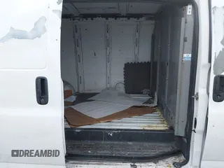 2007 Chevrolet Express Cargo Van with VIN 1GCGG25V271204099, listed as a IAAI auction lot 41786959 with 195,383 mi miles. Bid and sale history available at carsss.com. Image 8.