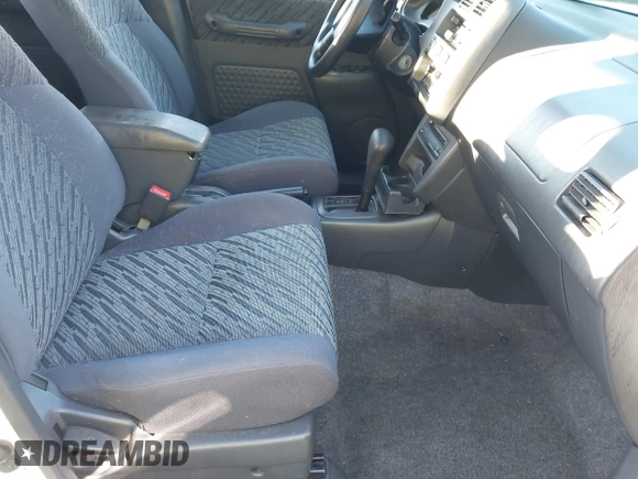 2000 Toyota RAV4 with VIN JT3GP10V9Y0046468, listed as a IAAI auction lot 41864553 with 286,660 mi miles and . Bid and sale history available at DreamBid. Image 5.