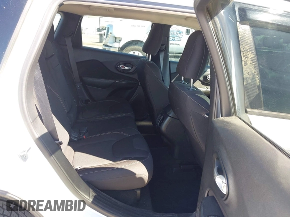 2016 Jeep Cherokee 75th Anniversary with VIN 1C4PJLCB9GW107422, listed as a IAAI auction lot 41997941 with 121,641 mi miles and . Bid and sale history available at DreamBid. Image 8.