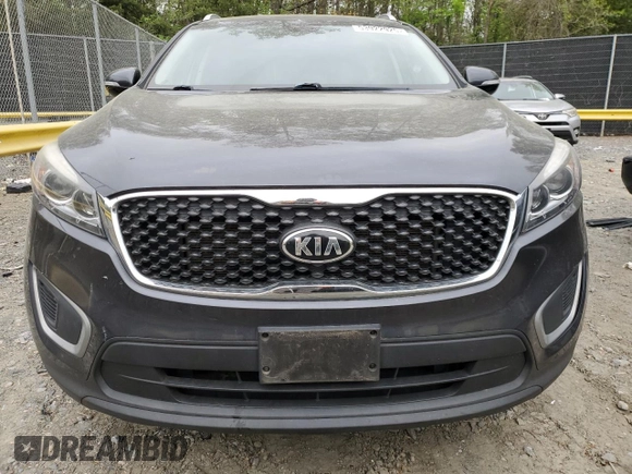 2017 Kia Sorento LX with VIN 5XYPGDA38HG327987, listed as a Copart auction lot 53922925 with 134,047 mi miles and Clean Title. Bid and sale history available at carsss.com. Image 5.