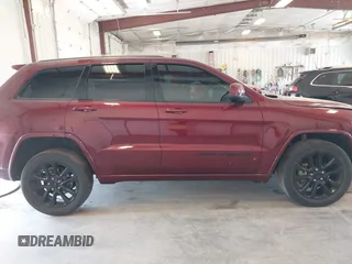2018 Jeep Grand Cherokee Laredo with VIN 1C4RJFAG1JC152968, listed as a IAAI auction lot 42509667 with 108,319 mi miles and . Bid and sale history available at DreamBid. Image 13.