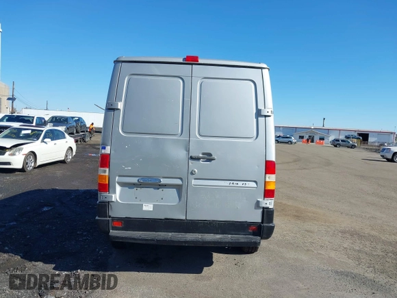 2006 Freightliner Sprinter with VIN WDYPD144765863576, listed as a IAAI auction lot 41901906 with 70,660 mi miles and . Bid and sale history available at DreamBid. Image 6.