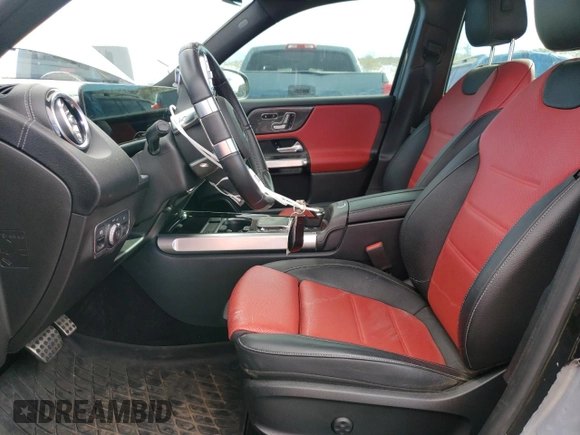 2021 Mercedes-Benz GLB with VIN W1N4M5BB0MW120037, listed as a Copart auction lot 84024314 with 30,392 mi miles and Salvage Title. Bid and sale history available at carsss.com. Image 7.