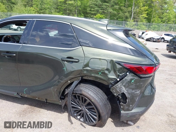 2025 Lexus RX 350 z VIN 2T2BAMCA7SC098174, wystawiony jako IAAI lot #42294965 z przebiegiem 3 845 mil mil oraz . Historia ofert i sprzedaży dostępna na DreamBid. Obrazek 6.