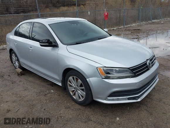 2015 Volkswagen Jetta Sedan 1.8T SE with VIN 3VWD17AJ4FM302117, listed as a IAAI auction lot 41917138 with 122,946 mi miles. Bid and sale history available at carsss.com. Image 1.