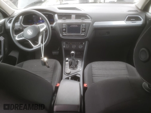 2022 Volkswagen Tiguan S with VIN 3VV0B7AX3NM076297, listed as a Copart auction lot 52021495 with 30,212 mi miles and Salvage title. Bid and sale history available at DreamBid. Image 8.