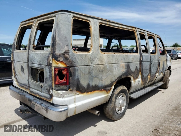 2007 Ford Econoline Passenger XL z VIN 1FBSS31L37DB12683, wystawiony jako Copart lot #54871275 z przebiegiem Nie podano mil oraz Nie do naprawy • Non repairable. Historia ofert i sprzedaży dostępna na DreamBid. Obrazek 3.