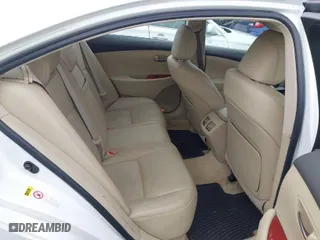 2007 Lexus ES 350 with VIN JTHBJ46GX72127675, listed as a IAAI auction lot 41987498 with 181,391 mi miles. Bid and sale history available at carsss.com. Image 8.