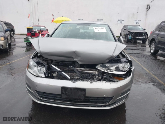 2015 Volkswagen Golf TSI SEL with VIN 3VW217AU5FM057121, listed as a IAAI auction lot 40735047 with 84,185 mi miles. Bid and sale history available at carsss.com. Image 6.