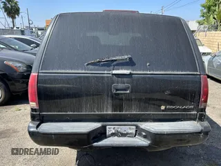 1999 Cadillac Escalade с VIN 1GYEK13R7XR408723, выставлен на аукционе IAAI как лот 42440305 с пробегом 173 754 миль миль и . История ставок и продаж доступна на DreamBid. Изображение 6.