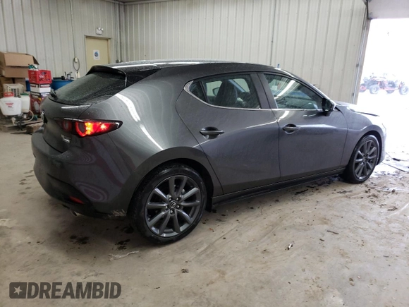 2021 Mazda Mazda3 Hatchback Select with VIN JM1BPAKL4M1310976, listed as a Copart auction lot 42404943 with 9,679 mi miles. Bid and sale history available at carsss.com. Image 3.