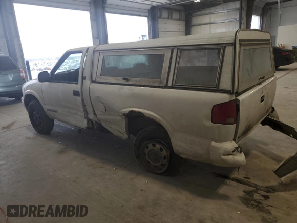 1997 GMC Sonoma with VIN 1GTCT14X2VK514199, listed as a Copart auction lot 47476735 with 136,443 mi miles and Salvage Title. Bid and sale history available at carsss.com. Image 2.