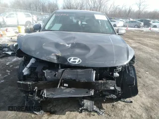 2024 Hyundai Kona SE with VIN KM8HACAB0RU164576, listed as a IAAI auction lot 41268103 with 5,914 mi miles. Bid and sale history available at carsss.com. Image 12.