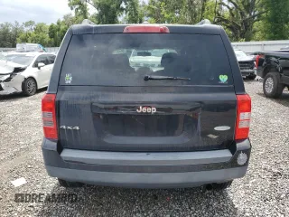 2014 Jeep Patriot Latitude with VIN 1C4NJRFBXED846992, listed as a Copart auction lot 60405735 with 93,779 mi miles and Clean title. Bid and sale history available at DreamBid. Image 6.