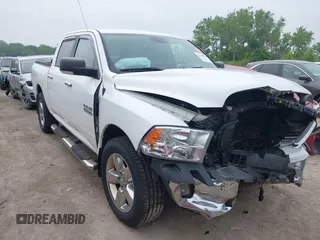 2016 Ram 1500 Outdoorsman z VIN 1C6RR7LG9GS288427, wystawiony jako IAAI lot #42404078 z przebiegiem 126 854 mil mil oraz . Historia ofert i sprzedaży dostępna na DreamBid. Obrazek 1.