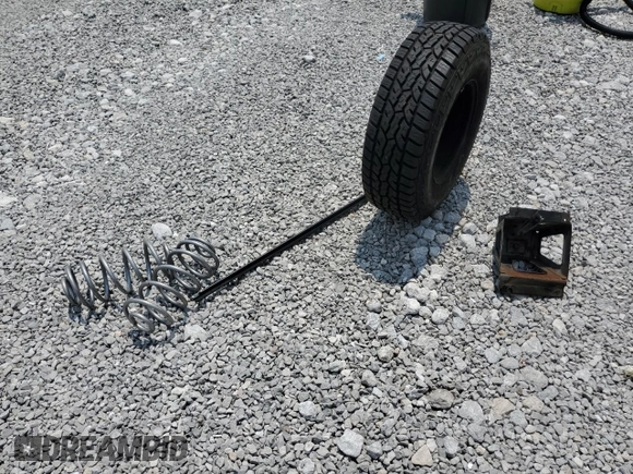 1998 Jeep Wrangler Sahara с VIN 1J4FY49S0WP727745, выставлен на аукционе Copart как лот 60546955 с пробегом 139 476 миль миль и Чистый • Clean title. История ставок и продаж доступна на DreamBid. Изображение 13.