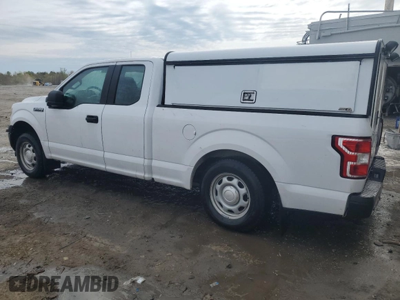 2018 Ford F-150 XL with VIN 1FTEX1CB6JKF29530, listed as a Copart auction lot 52518445 with 122,672 mi miles and Clean Title. Bid and sale history available at carsss.com. Image 2.