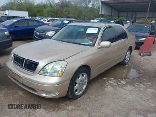2003 Lexus LS 430 with VIN JTHBN30F530095142, listed as a IAAI auction lot 41892436 with 228,441 mi miles. Bid and sale history available at carsss.com. Image 2.
