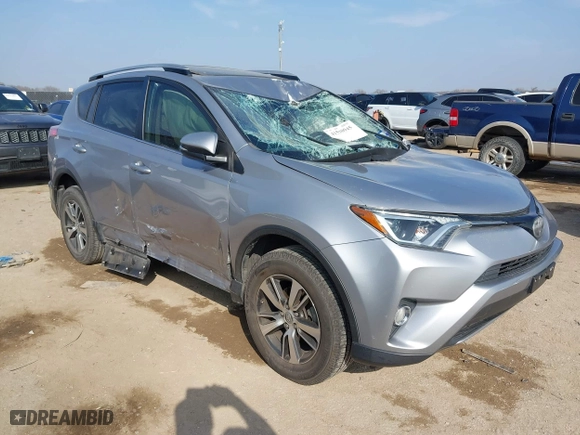 2018 Toyota RAV4 XLE with VIN JTMWFREV5JD123725, listed as a IAAI auction lot 41520945 with 1 mi miles. Bid and sale history available at carsss.com. Image 1.
