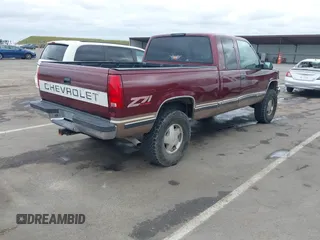 1997 Chevrolet Silverado 1500 with VIN 2GCEK19R2V1207315, listed as a IAAI auction lot 42058123 with 177,203 mi miles and . Bid and sale history available at DreamBid. Image 4.