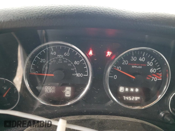 2015 Jeep Wrangler Unlimited Rubicon Hard Rock z VIN 1C4HJWFG8FL681796, wystawiony jako Copart lot #56391915 z przebiegiem 74 529 mil mil oraz Szkoda całkowita • Salvage title. Historia ofert i sprzedaży dostępna na DreamBid. Obrazek 9.