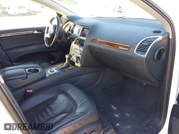 2012 Audi Q7 3.0L TDI Premium with VIN WA1CMAFE2CD003810, listed as a IAAI auction lot 41672139 with 163,222 mi miles. Bid and sale history available at carsss.com. Image 5.