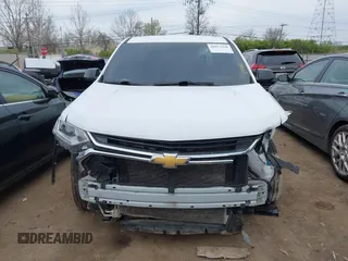 2020 Chevrolet Traverse LS z VIN 1GNERFKW7LJ258845, wystawiony jako IAAI lot #42013350 z przebiegiem 106 649 mil mil oraz . Historia ofert i sprzedaży dostępna na DreamBid. Obrazek 13.