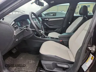 2019 Volkswagen Jetta S с VIN 3VWC57BU2KM087002, выставлен на аукционе Copart как лот 62714325 с пробегом 109 208 миль миль и Списание • Salvage title. История ставок и продаж доступна на DreamBid. Изображение 7.