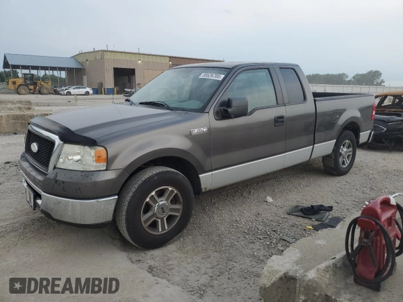 2007 Ford F-150 STX с VIN 1FTRX12W67KD44571, выставлен на аукционе Copart как лот 59526705 с пробегом 122 368 миль миль и Списание • Salvage title. История ставок и продаж доступна на DreamBid. Изображение 1.