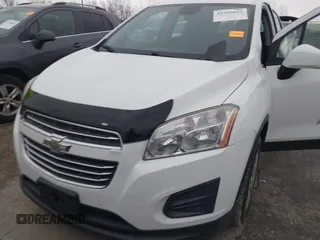 2016 Chevrolet Trax LS with VIN KL7CJKSBXGB647909, listed as a IAAI auction lot 41930642 with 112,063 mi miles. Bid and sale history available at carsss.com. Image 6.