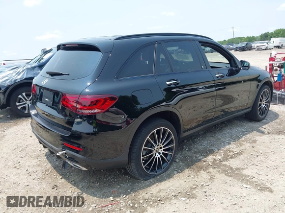 2022 Mercedes-Benz GLC 300 z VIN W1N0G8DB8NV351408, wystawiony jako IAAI lot #42396472 z przebiegiem 61 766 mil mil oraz . Historia ofert i sprzedaży dostępna na DreamBid. Obrazek 4.
