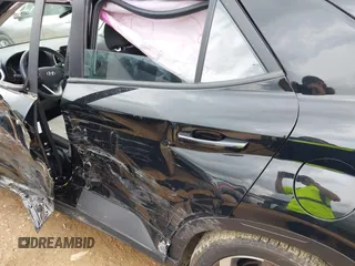 2021 Hyundai Venue SEL z VIN KMHRC8A32MU117899, wystawiony jako IAAI lot #42371955 z przebiegiem 33 323 mil mil oraz . Historia ofert i sprzedaży dostępna na DreamBid. Obrazek 6.