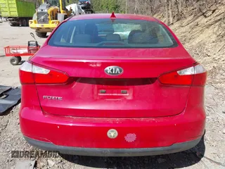 2016 Kia Forte LX z VIN KNAFK4A65G5470047, wystawiony jako IAAI lot #42108081 z przebiegiem 54 870 mil mil oraz . Historia ofert i sprzedaży dostępna na DreamBid. Obrazek 16.