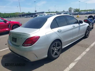 2016 Mercedes-Benz C 450 AMG z VIN 55SWF6EB2GU130541, wystawiony jako IAAI lot #42228358 z przebiegiem 120 970 mil mil oraz . Historia ofert i sprzedaży dostępna na DreamBid. Obrazek 4.